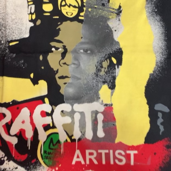 Graphic T-shirt - Picture 2 of 2